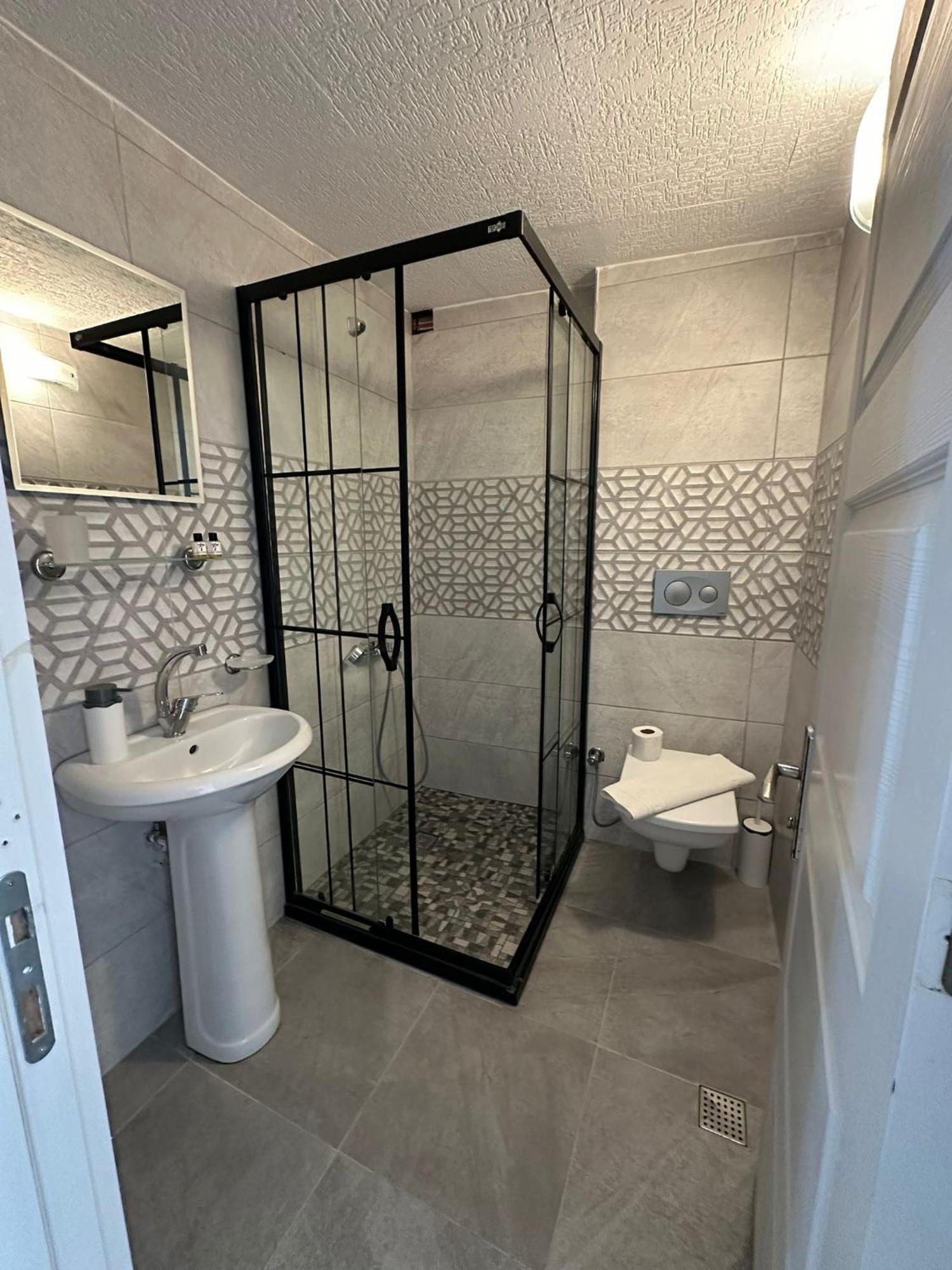 Hotel Estambul מראה חיצוני תמונה